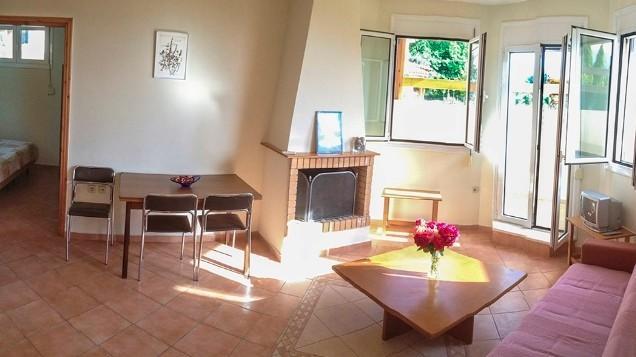 Sungate Beach Rovies Room photo